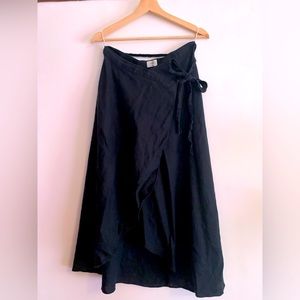 Wilfred by Aritzia black linen wrap skirt